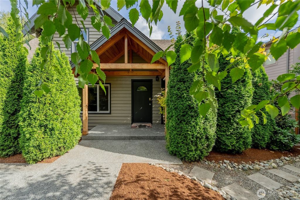 Photo of 20006 68th Avenue NE, Kenmore, WA 98028 (MLS # 2501644)