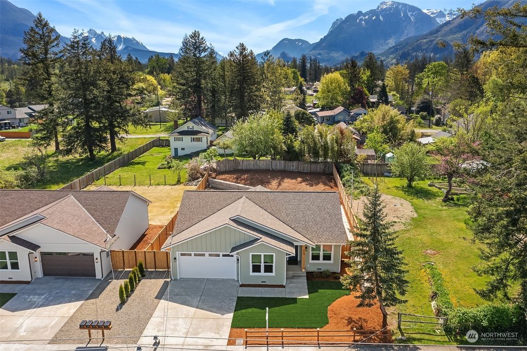 Photo of 240 1st Street, Gold Bar, WA 98251 (MLS # 2234113)