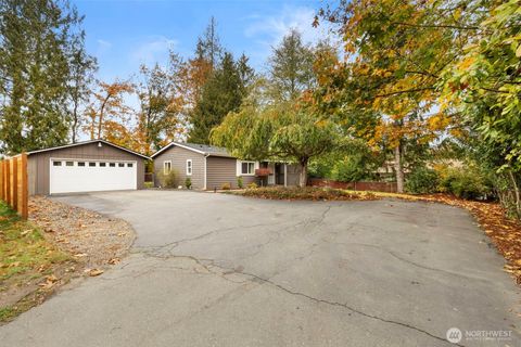 6717 E Polk Avenue Port Orchard WA 98366