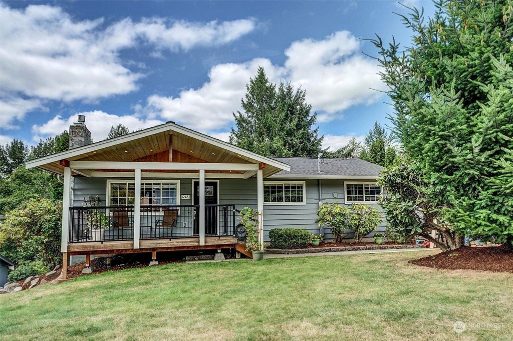 Photo of 12451 169th Avenue SE, Renton, WA 98059 (MLS # 2277113)