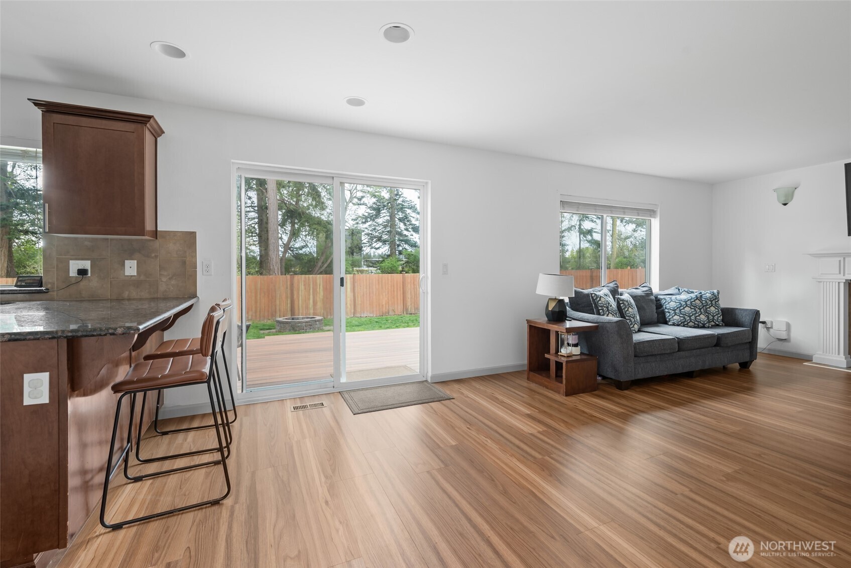 1077 NW Longview Drive