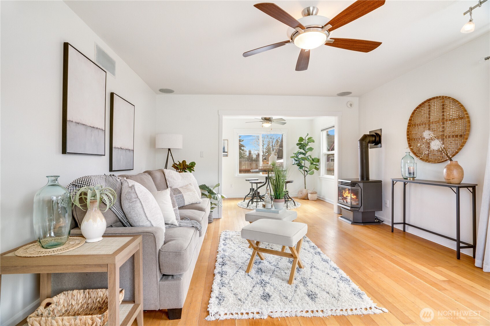 613 S Lawrence Street