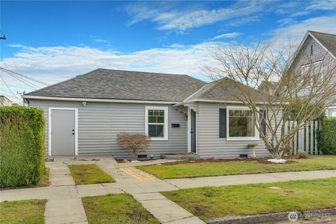 Photo of 613 S Lawrence Street, Tacoma, WA 98405 (MLS # 2503271)