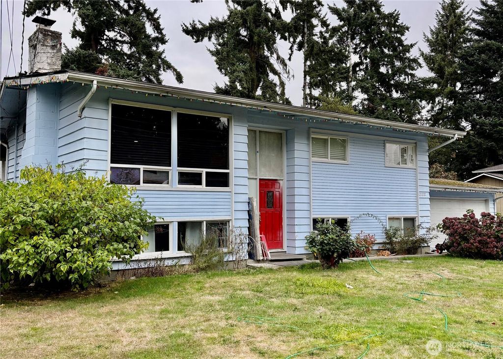 Photo of 12221 94th Place NE, Kirkland, WA 98034 (MLS # 2443803)