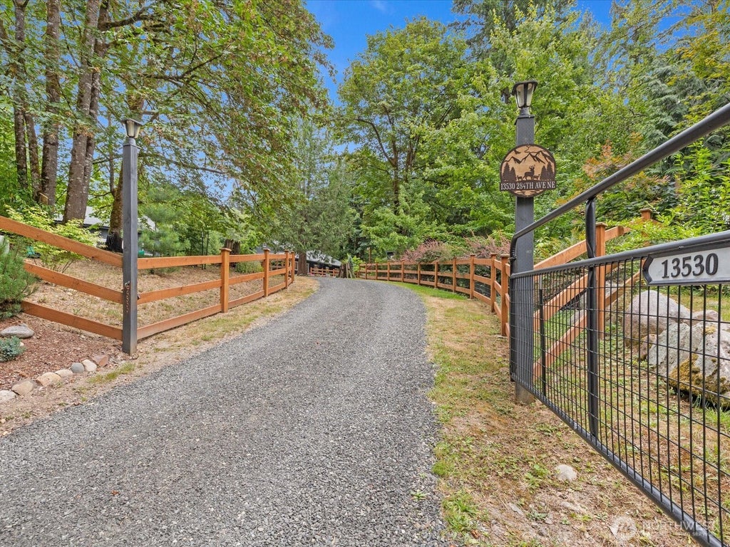 Photo of 13530 284th Avenue NE, Duvall, WA 98019 (MLS # 2559068)