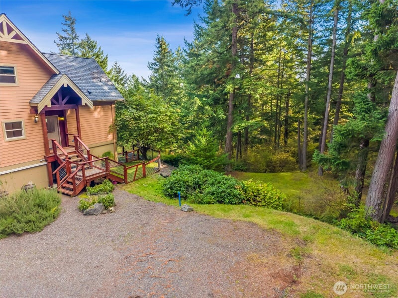 1103 Berry Way