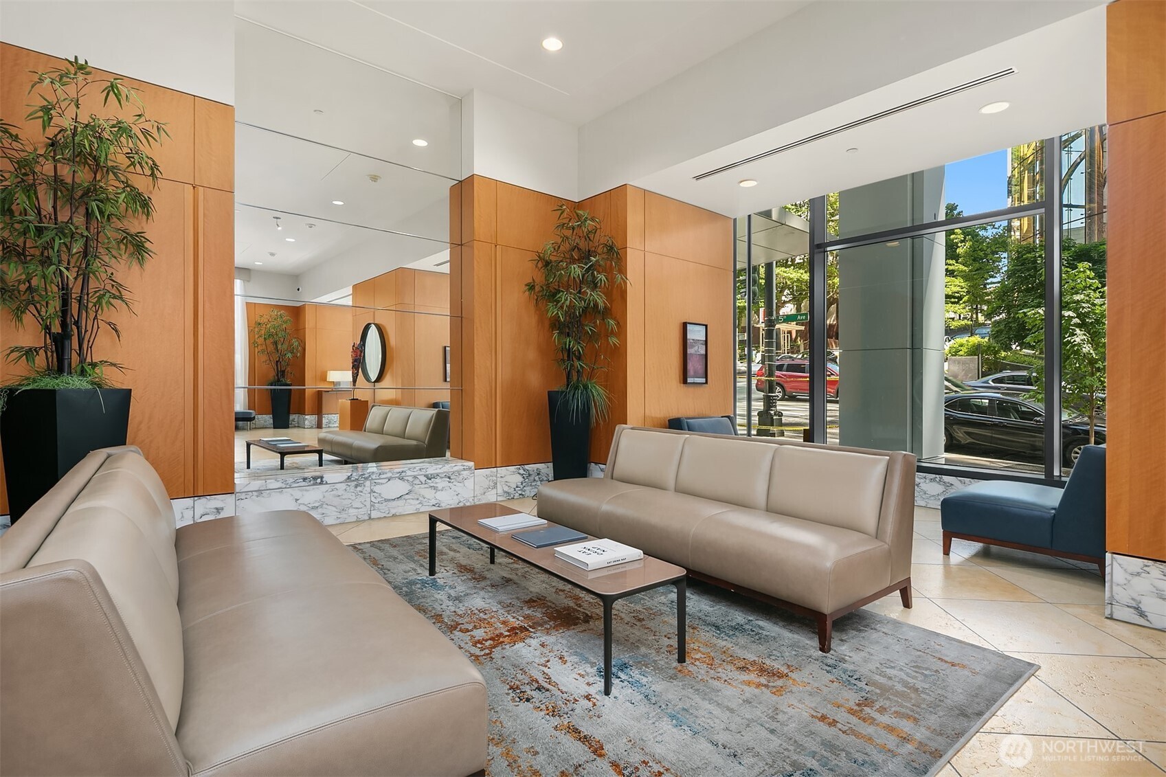 909 5th Avenue 303