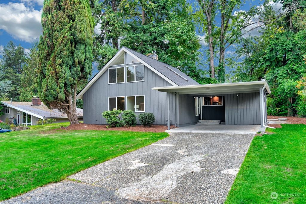 Photo of 6409 NE 154th Street, Kenmore, WA 98028 (MLS # 2171100)