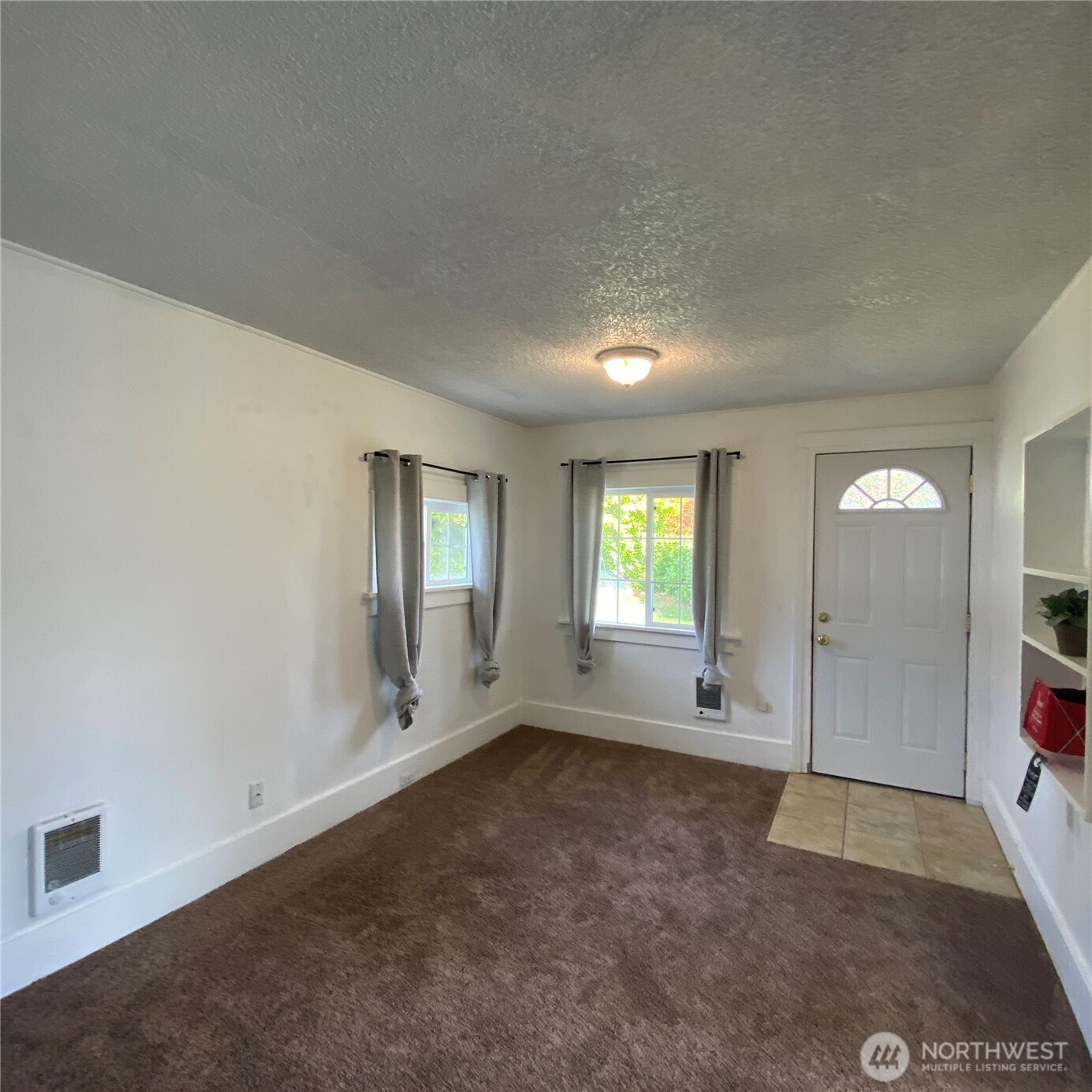 2716 Sylvan Drive W