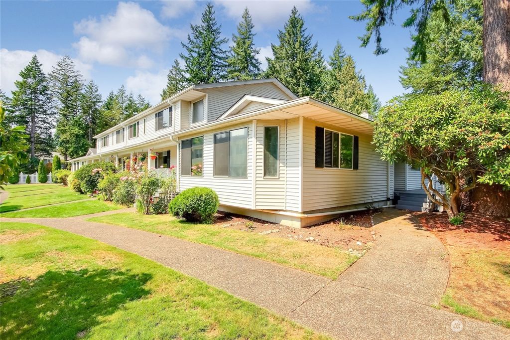 Photo of 32619 1st Place S #195, Federal Way, WA 98003 (MLS # 2155533)