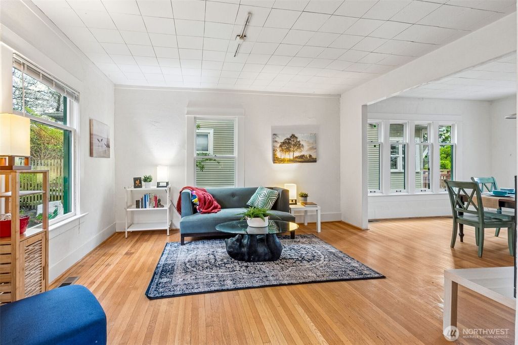 Photo of 2609 10th Avenue W, Seattle, WA 98119 (MLS # 2356766)