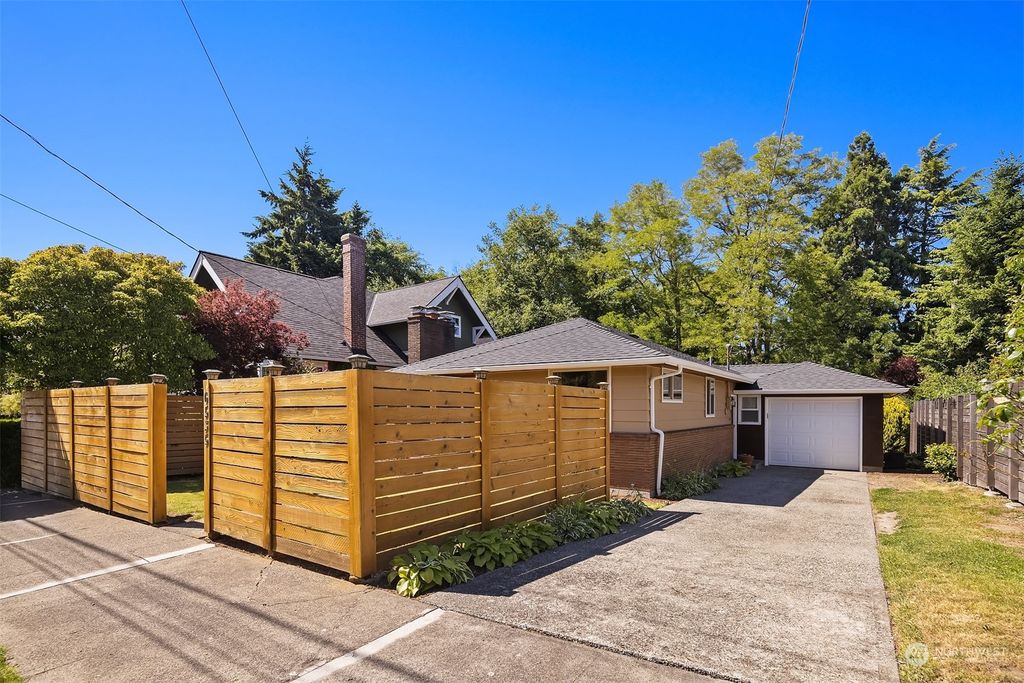 Photo of 6535 Fauntleroy Way SW, Seattle, WA 98136 (MLS # 2250251)