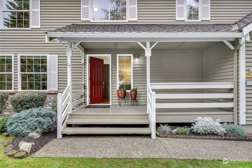 Photo of 13822 175th Place NE, Redmond, WA 98052 (MLS # 2171344)
