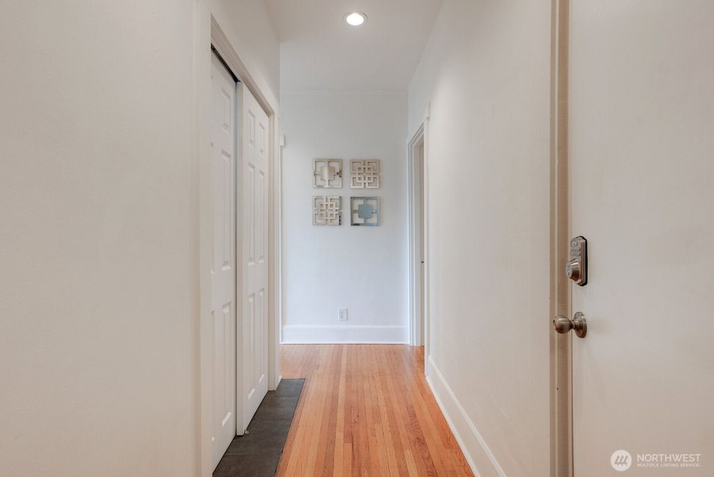 Photo of 214 Summit Avenue E #402, Seattle, WA 98102 (MLS # 2495959)