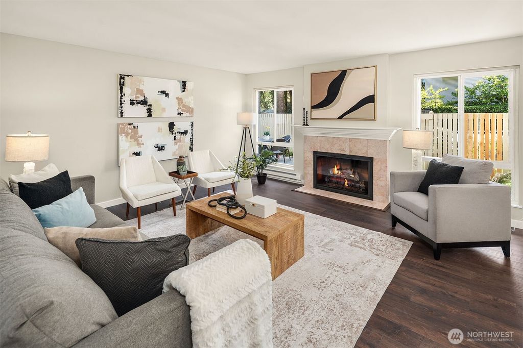 Photo of 1606 103rd Place NE #K5, Bellevue, WA 98004 (MLS # 2502557)