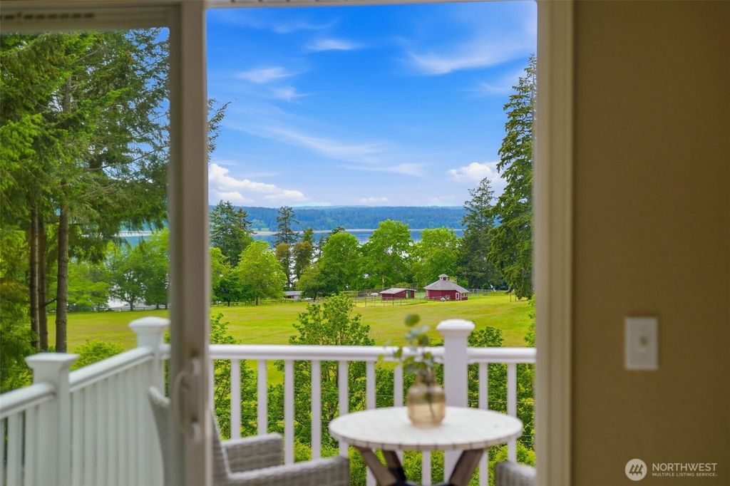 Photo of 919 Lummi Drive, Fox Island, WA 98333 (MLS # 2526592)