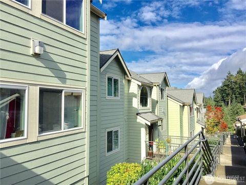 Photo of 3819 130th Lane SE #E6, Bellevue, WA 98006 (MLS # 2527082)