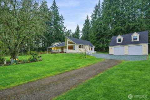 Photo of 4145 Glendale Road, Clinton, WA 98236 (MLS # 2488051)