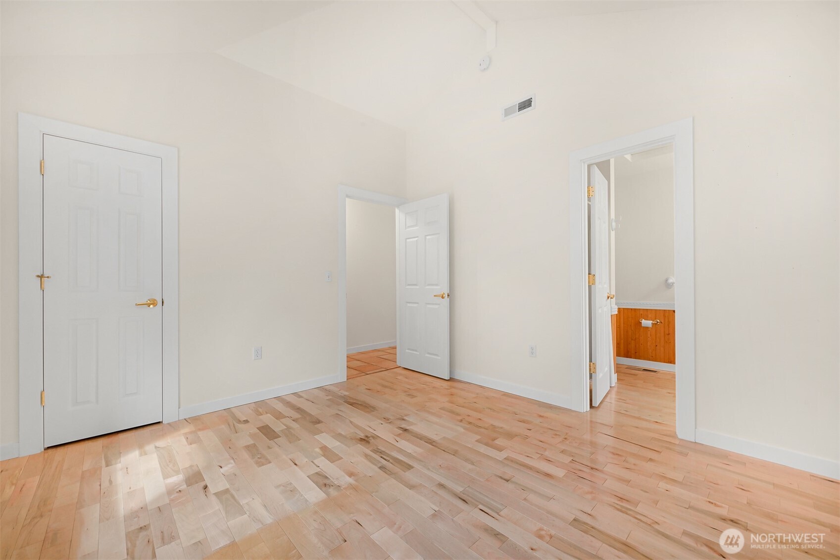 Bellingham, Washington 98229, United States, 3 Bedrooms Bedrooms, ,3 BathroomsBathrooms,Residential,Active,111211