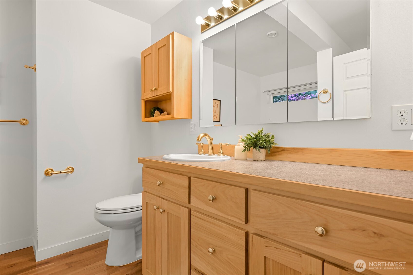 Bellingham, Washington 98229, United States, 3 Bedrooms Bedrooms, ,3 BathroomsBathrooms,Residential,Active,111211