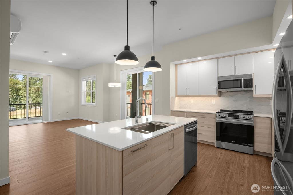 Photo of 14509 Cedar Grove Road SE #E201, Issaquah, WA 98027 (MLS # 2561608)