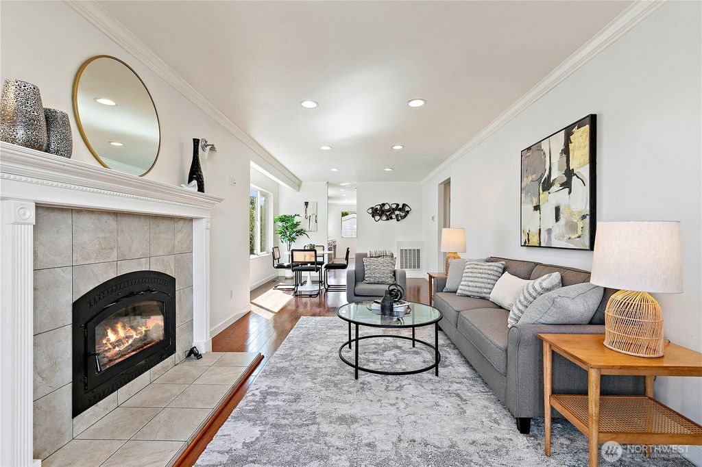Photo of 4059 Latona Avenue NE, Seattle, WA 98105 (MLS # 2416807)