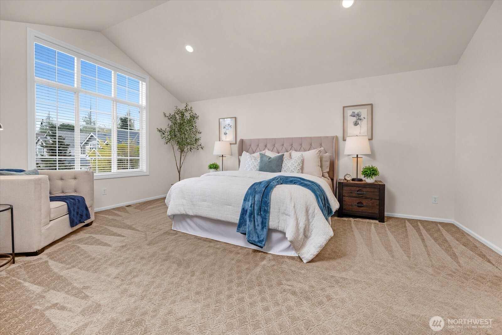 Lynnwood, Washington, 98087, United States, 4 Bedrooms Bedrooms, ,3 BathroomsBathrooms,Residential,Active,2037572
