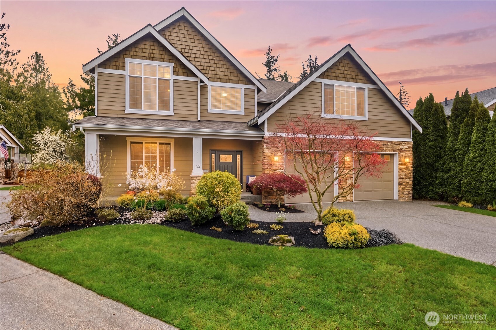 Lynnwood, Washington, 98087, United States, 4 Bedrooms Bedrooms, ,3 BathroomsBathrooms,Residential,Active,2037572