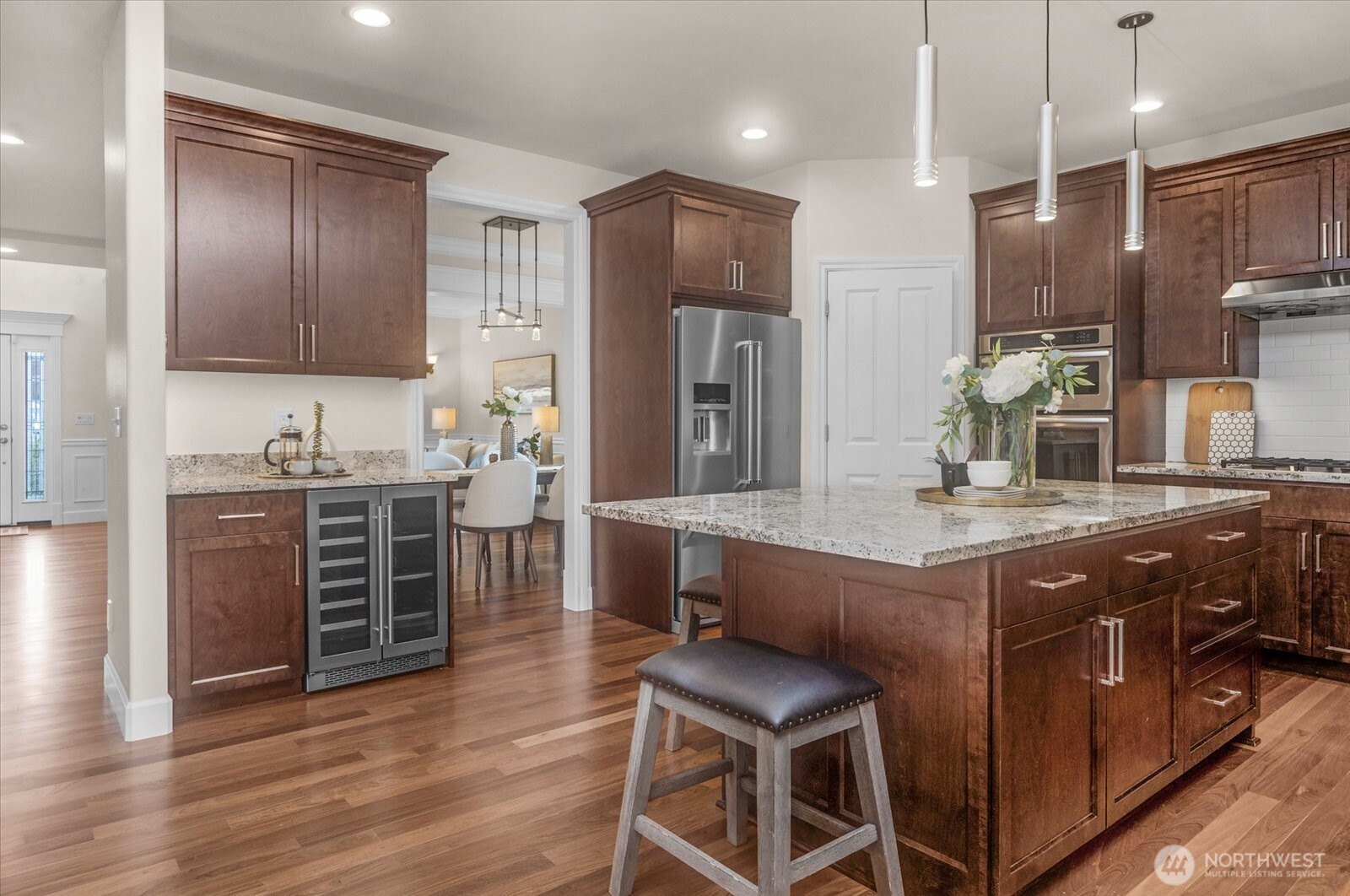 Lynnwood, Washington, 98087, United States, 4 Bedrooms Bedrooms, ,3 BathroomsBathrooms,Residential,Active,2037572