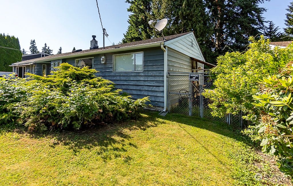 Photo of 2831 Russet Road, Brier, WA 98036 (MLS # 2139635)