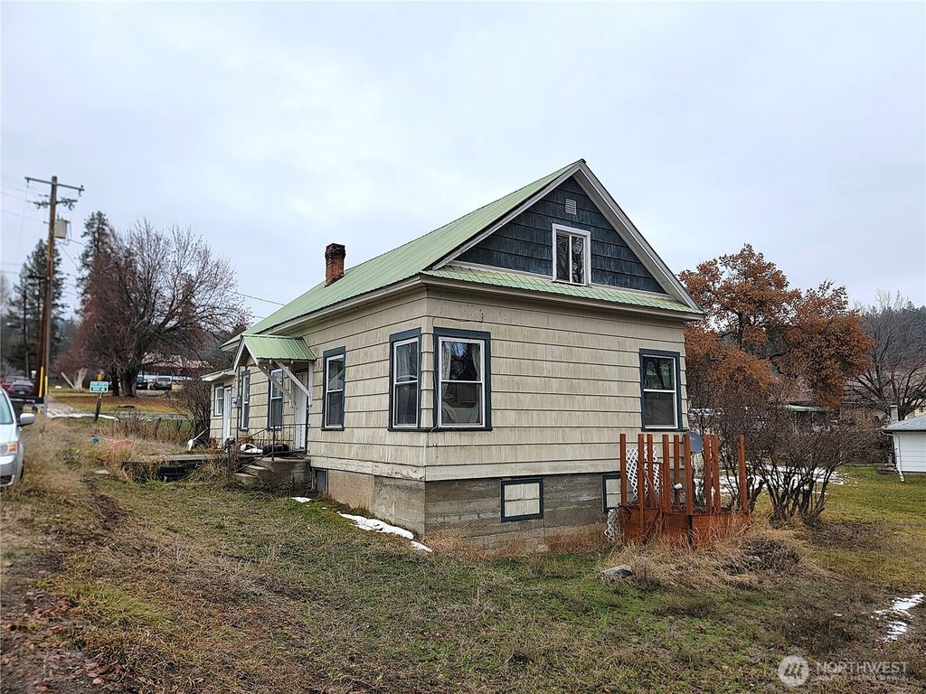 Photo of 166 N Jefferson, Republic, WA 99166 (MLS # 2460919)