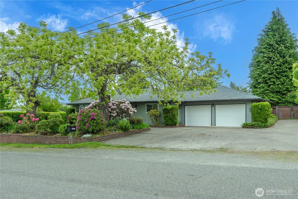 Photo of 2911 Elwood Drive W, Tacoma, WA 98466 (MLS # 2526453)