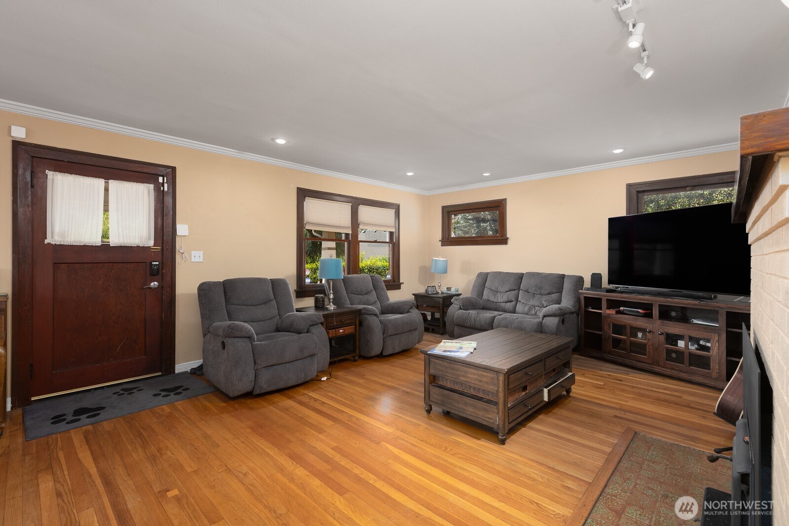 8515 Golden Given Road E