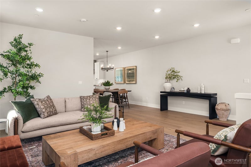 417 Parkside Walk