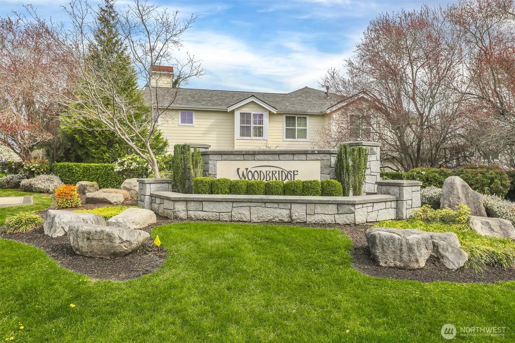 Photo of 6523 188th Place NE, Redmond, WA 98052 (MLS # 2501993)