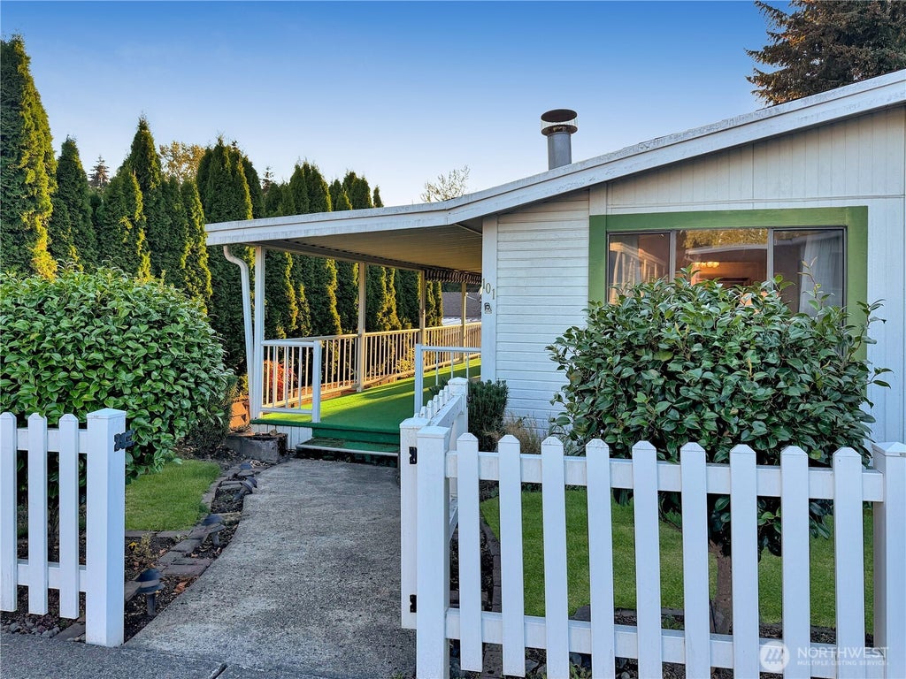 Photo of 2500 S 370th Street #101, Federal Way, WA 98003 (MLS # 2586264)