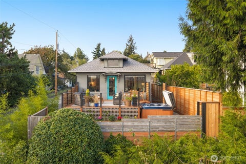 Photo of 3516 Carr Place N, Seattle, WA 98103 (MLS # 2582673)