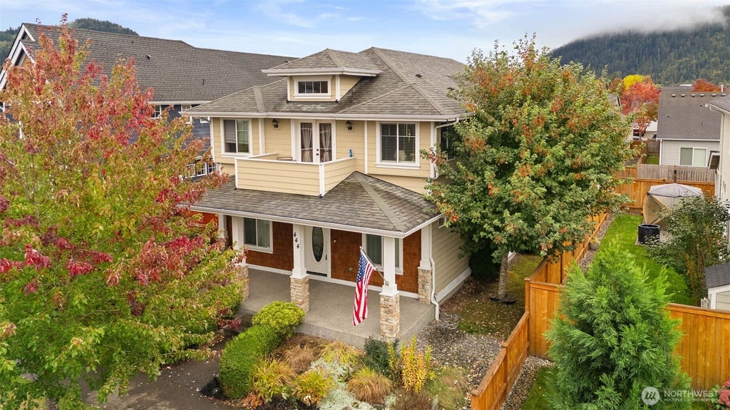 Photo of 444 Bondgard Avenue E, Enumclaw, WA 98022 (MLS # 2589455)