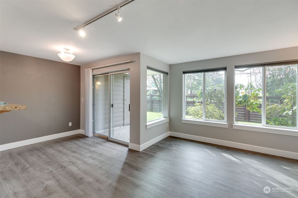 Photo of 300 N 130th Street #6103, Seattle, WA 98133 (MLS # 2051502)