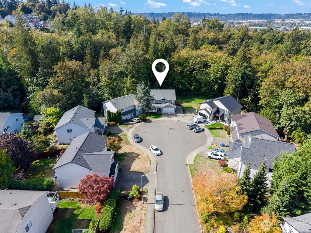 Photo of 9525 S 221st Place, Kent, WA 98031 (MLS # 2589154)