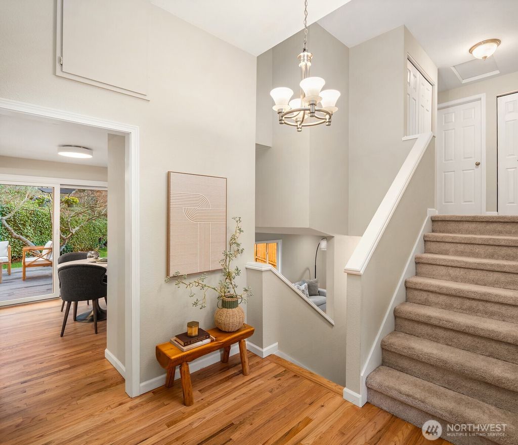 Photo of 13265 SE 55th Place, Bellevue, WA 98006 (MLS # 2503617)