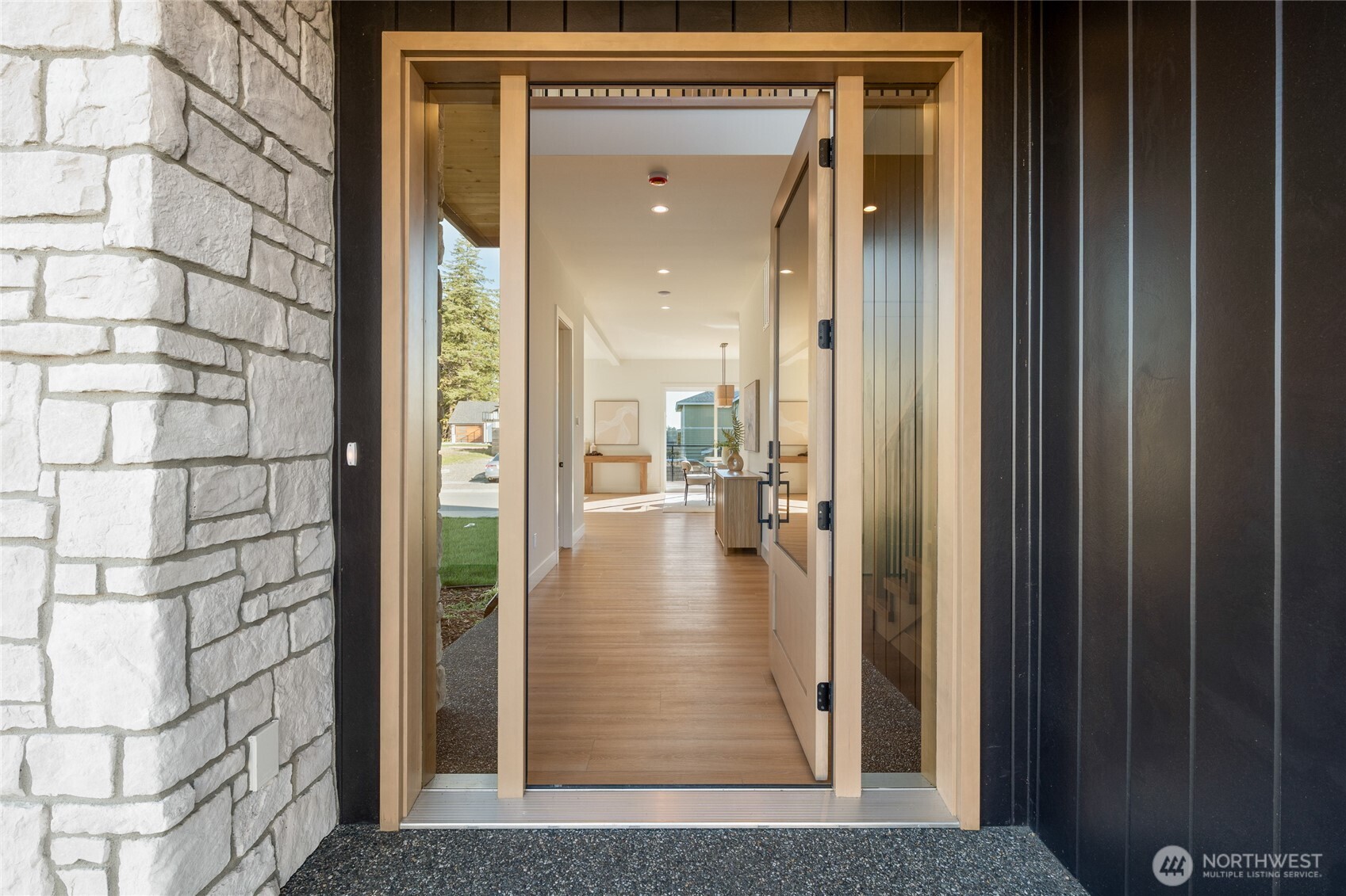 1301 Leighton Street