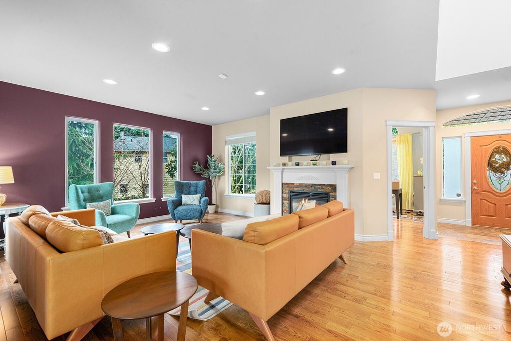 Photo of 1112 57th Place SE, Auburn, WA 98092 (MLS # 2468484)