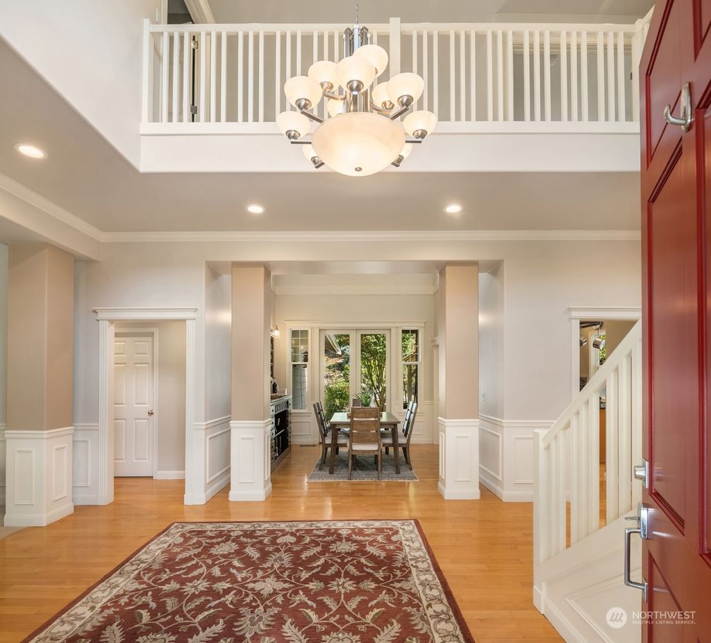 Photo of 25520 NE 39th Way, Redmond, WA 98053 (MLS # 2156966)