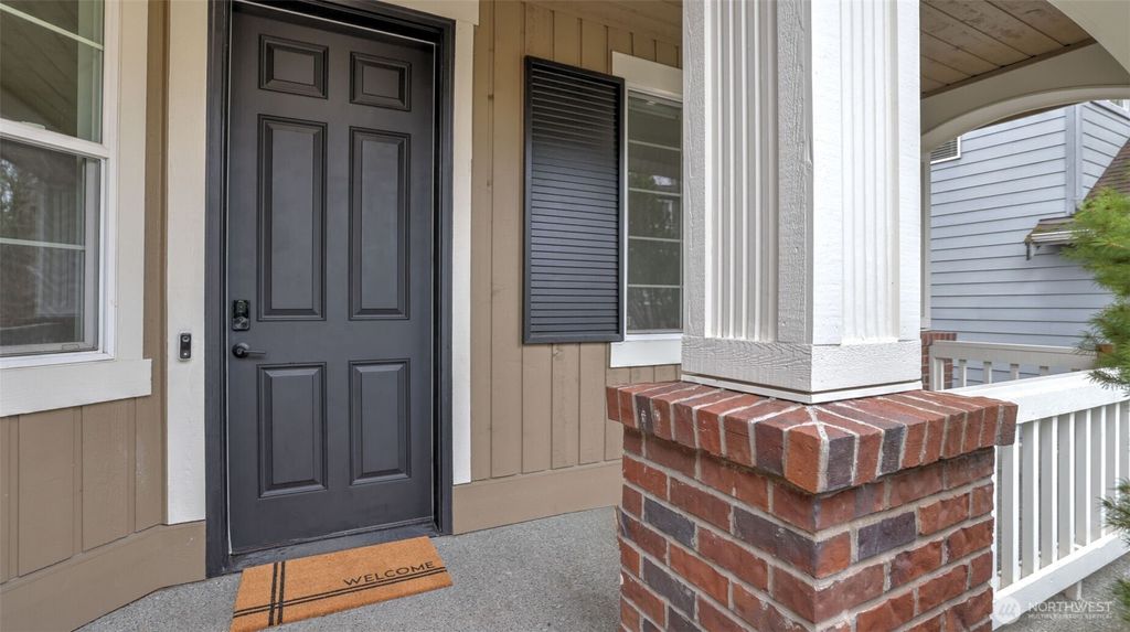 Photo of 16102 Parkside Way SE, Renton, WA 98058 (MLS # 2475960)