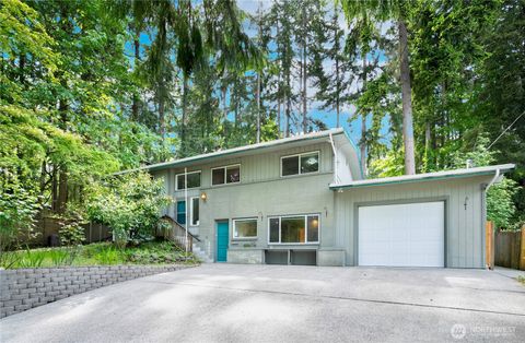 Photo of 4017 162nd Avenue SE, Bellevue, WA 98006 (MLS # 2470747)