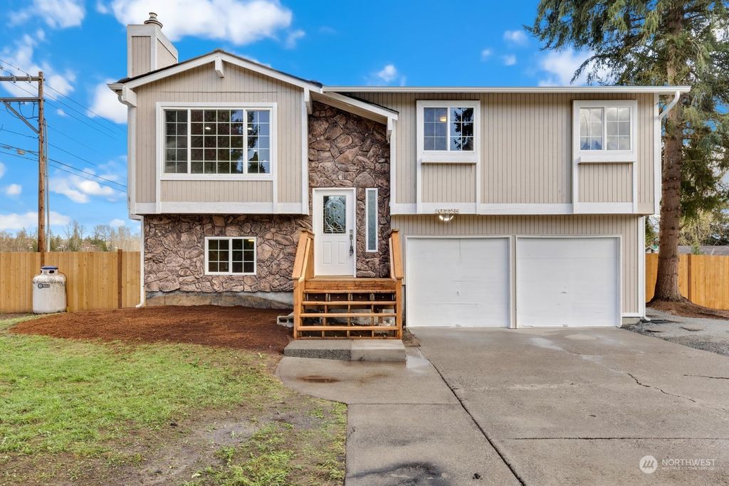 Photo of 10725 55th Avenue NE, Marysville, WA 98270 (MLS # 2215917)