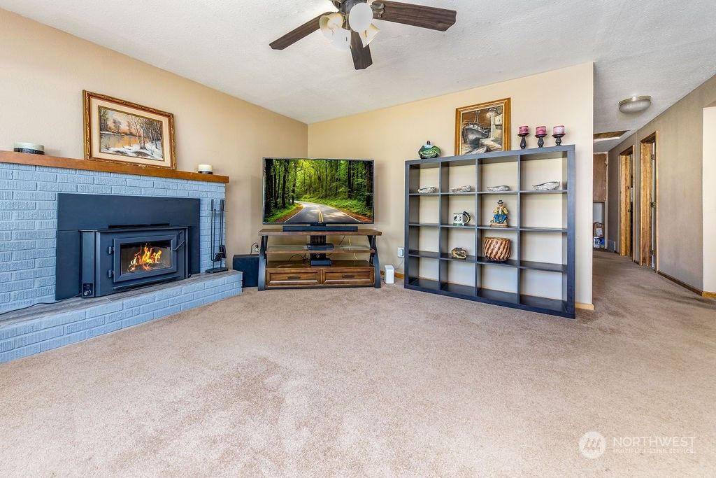 Photo of 17023 113th Avenue SE, Renton, WA 98055 (MLS # 2133468)