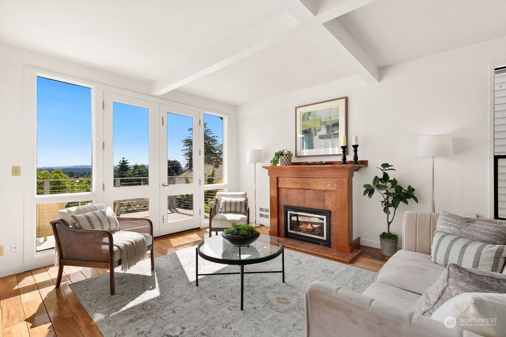 Photo of 2356 17th Avenue S, Seattle, WA 98144 (MLS # 2233879)