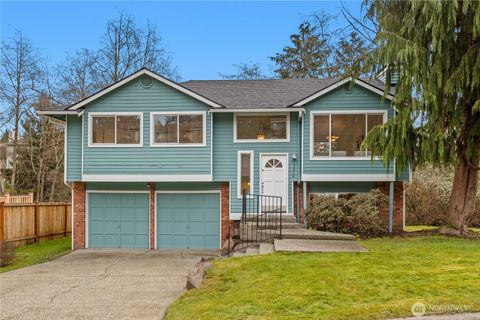 Photo of 15010 87th Avenue NE, Kenmore, WA 98028 (MLS # 2488409)